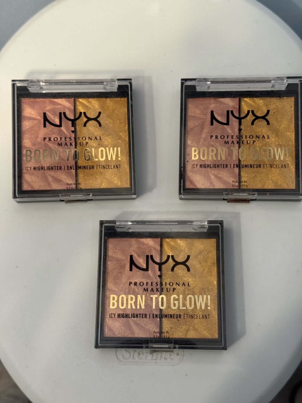NYX Professional Makeup BORN TO GLOW ICY Highlighter Color ROCK CANDY/GOLDEN CUF